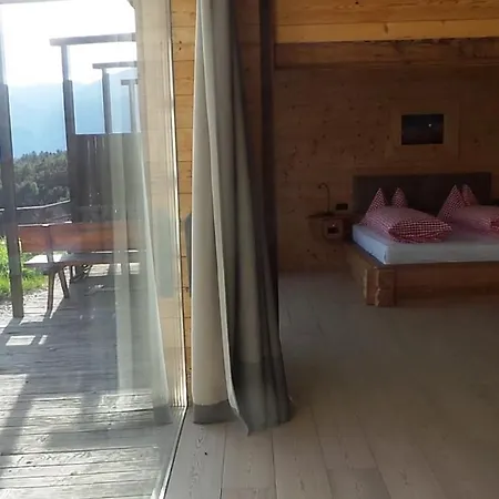 Zur Krone Hotel 3*